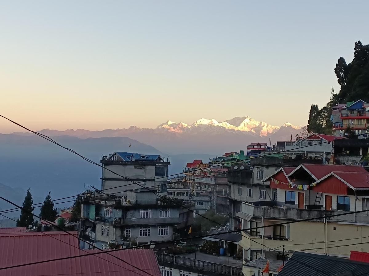 The Guiding Monk Home Stays Darjeeling  Luaran gambar